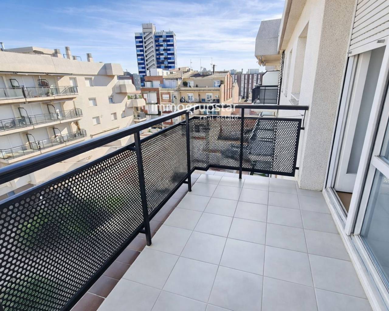 Pisos - Segona Mà - Palamós - Centro