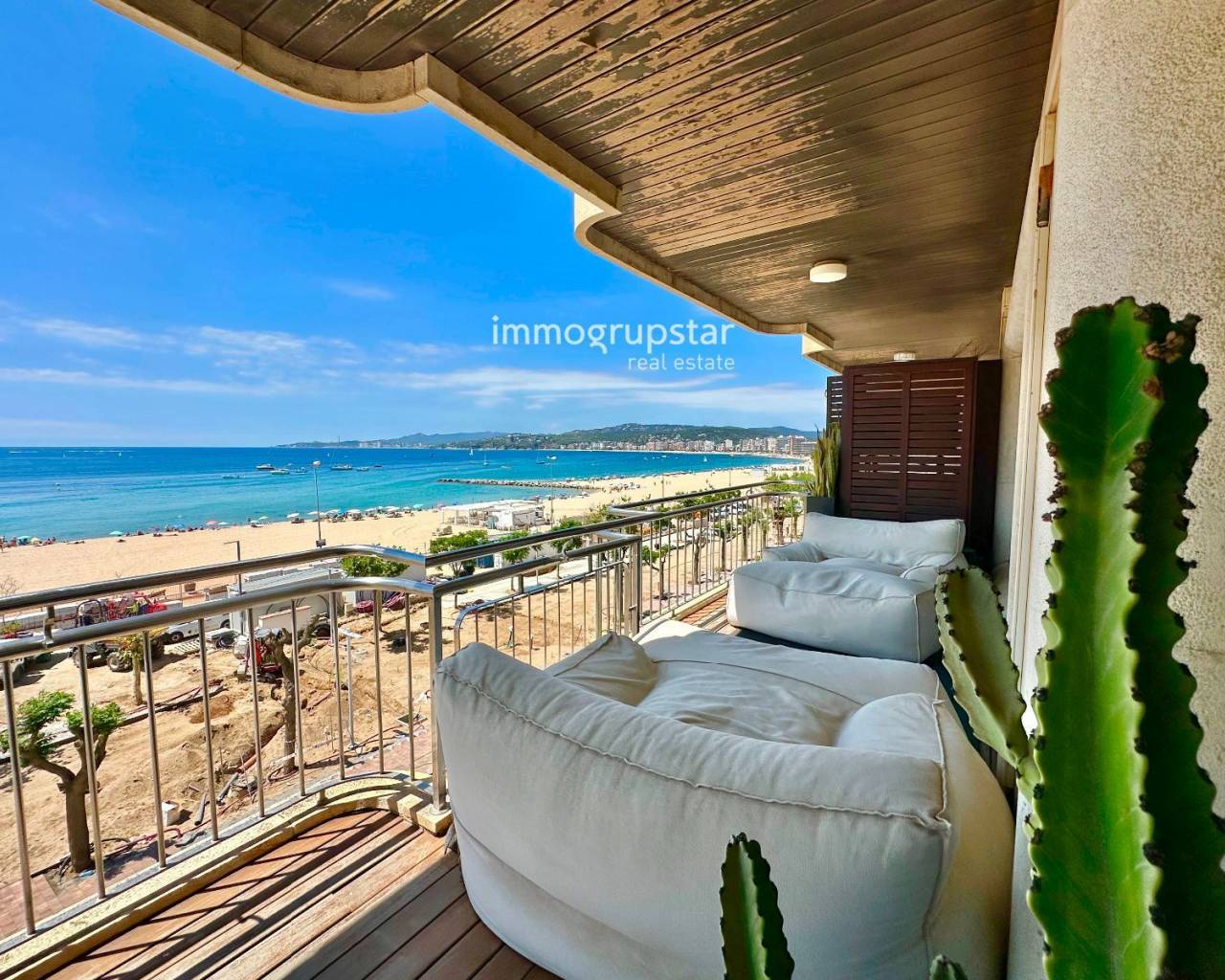 Pisos - Venta - Palamós - Primera línea mar